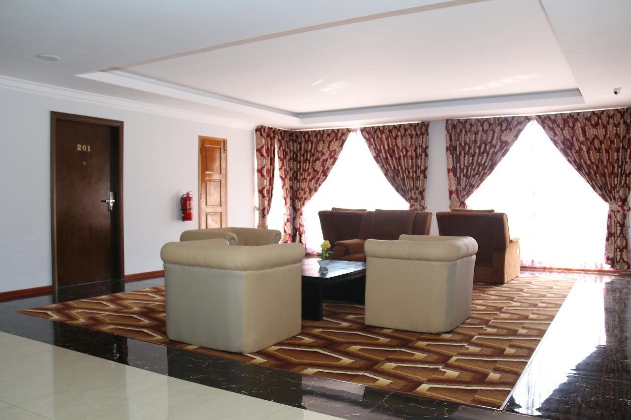 โรงแรม โรงแรมรอยัล ฮินทาร์ 4*