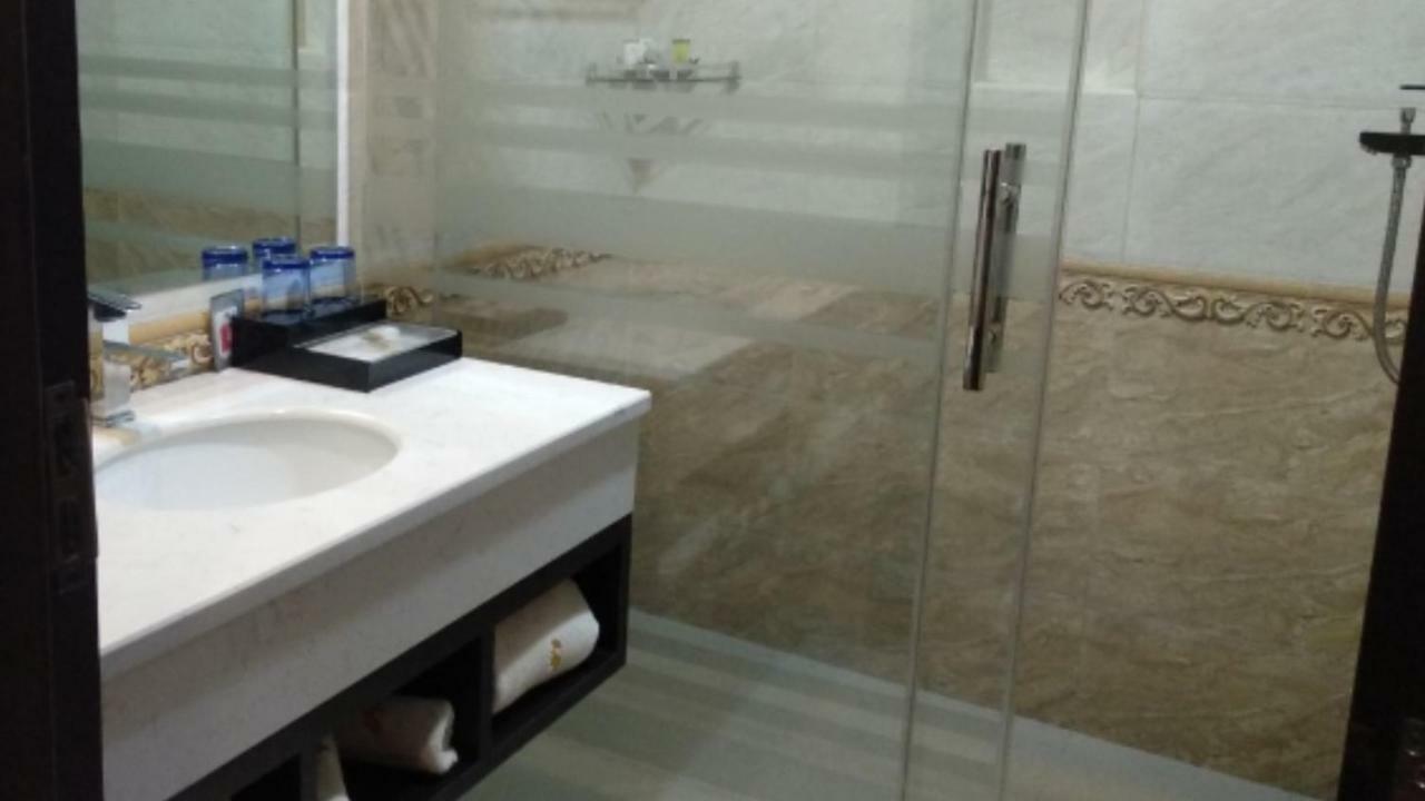 โรงแรมรอยัล ฮินทาร์ 4*